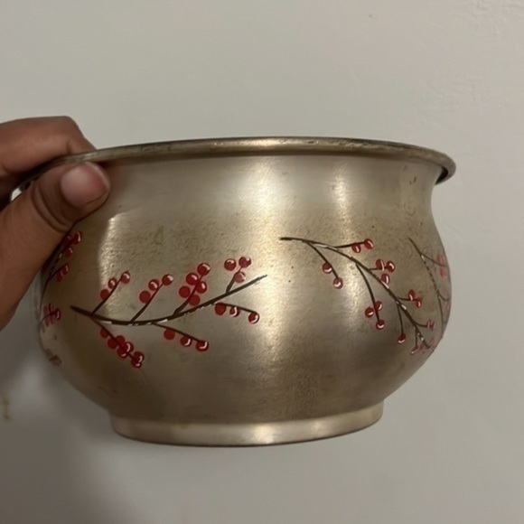 Vintage bath and bodyworks Gold metal Japanese cherry blossom bowl. - Picture 3 of 8